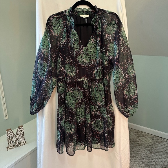 Sheer Boutique Flowy Floral Green Dress size medium - Picture 1 of 12